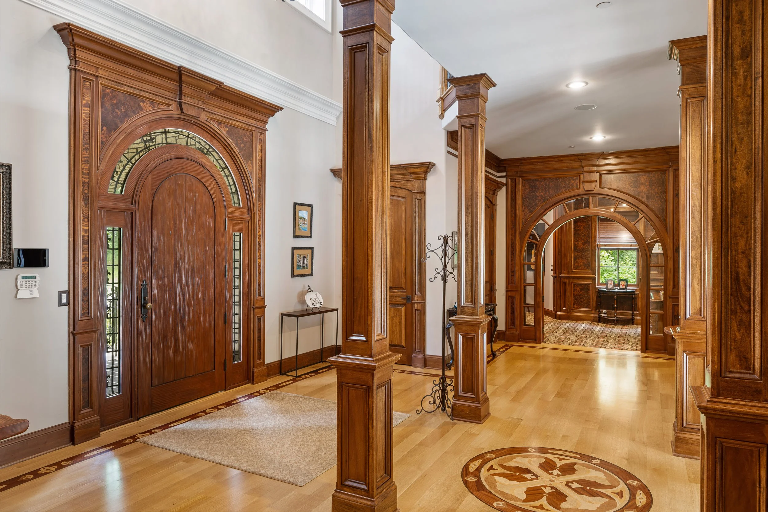 Castle on the Hill - Louisville, KY - Luxury Rental — Luxury